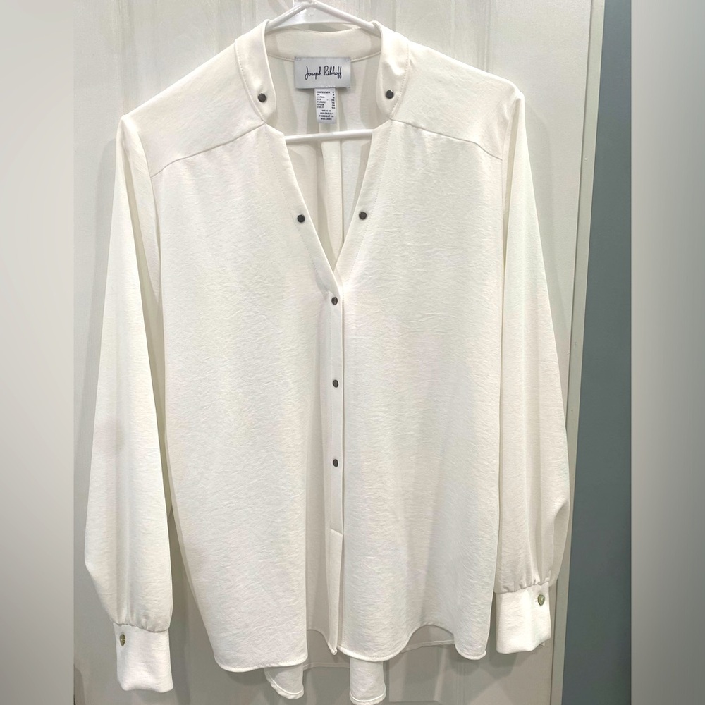 Joseph Ribkoff blouse. Size 6